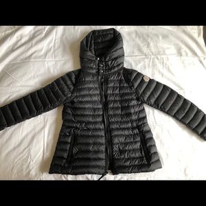 MONCLER LIGHTWEIGHT PUFFER JACKET SIZE 0